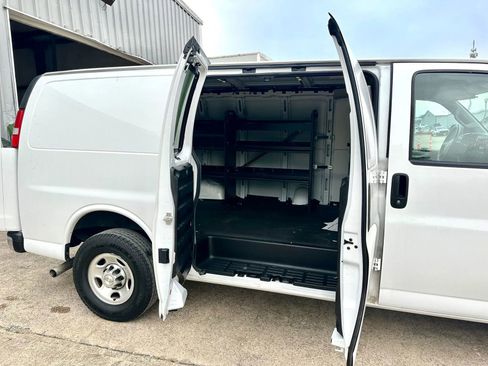 Used 2021 Chevrolet Express 2500 w/ Driver Convenience Package RWD image 34