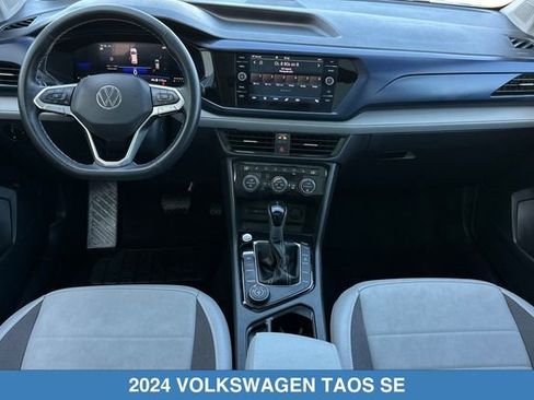 Used 2024 Volkswagen Taos SE w/ Panoramic Sunroof Package AWD/4WD image 14