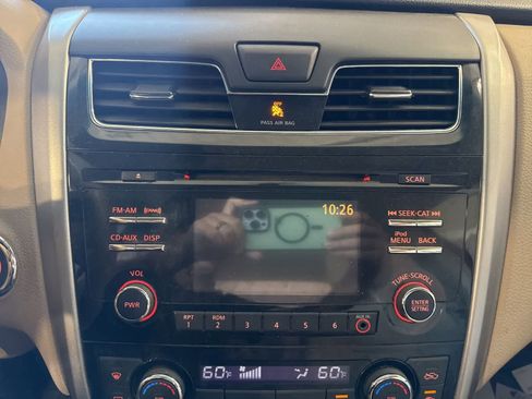 Used 2013 Nissan Altima 2.5 SV FWD image 27