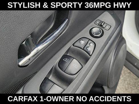 Used 2024 Nissan Kicks SV FWD image 17