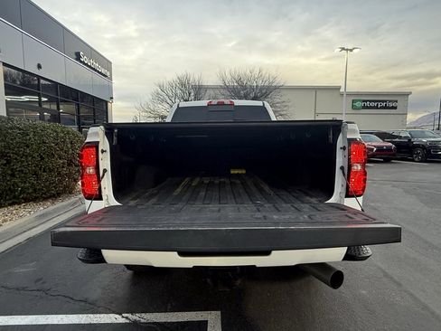 Used 2018 Chevrolet Silverado 3500 LTZ w/ Duramax Plus Package image 26