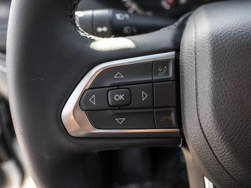 New 2026 Jeep Compass Latitude image 21