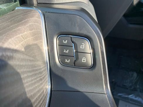 Certified 2022 Ford F150 Platinum w/ Equipment Group 701A High image 14