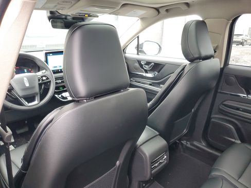 New 2026 Lincoln Corsair Premiere image 26