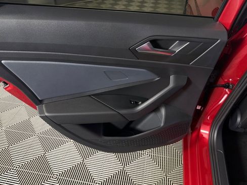 Used 2025 Volkswagen Jetta SEL image 30