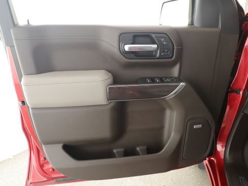 Used 2021 Chevrolet Silverado 1500 LTZ w/ Technology Package image 9