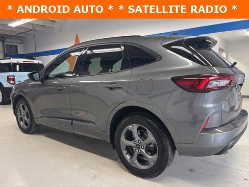 Used 2023 Ford Escape ST-Line w/ Tech Pack #1 image 7