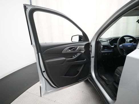 Used 2020 Chevrolet Traverse LS w/ LPO, Floor Liner Package AWD/4WD image 28