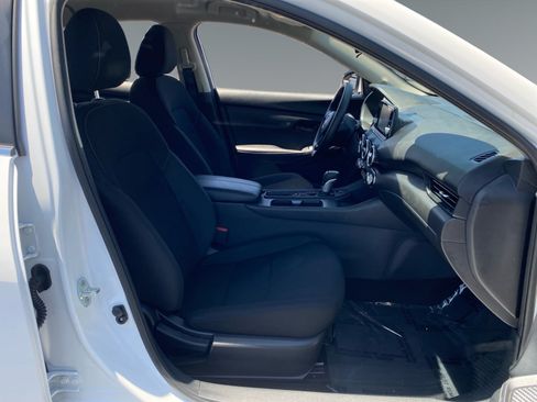 Used 2025 Nissan Sentra S FWD image 15