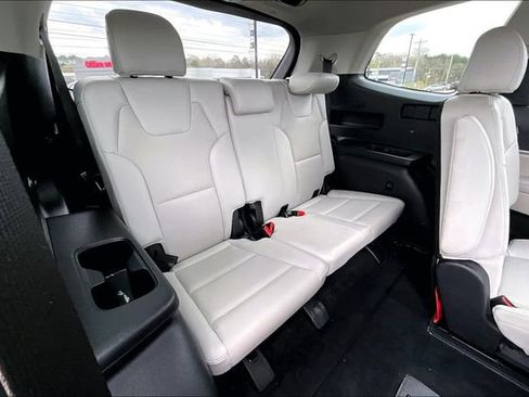 Used 2024 Kia Telluride S w/ S Sunroof Package FWD image 30