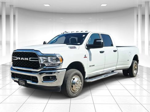 Used 2024 RAM 3500 Big Horn AWD/4WD image 7