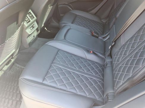 Used 2020 Audi SQ5 Premium Plus w/ Premium Plus Package image 12