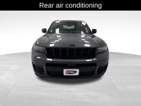 Used 2023 Jeep Grand Cherokee L Laredo AWD/4WD image 7