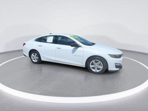 Used 2023 Chevrolet Malibu LS FWD image 2