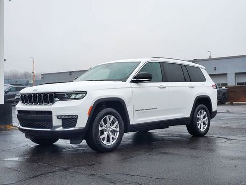 Used 2022 Jeep Grand Cherokee L Limited image 34