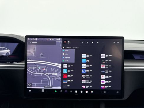Used 2022 Tesla Model X Plaid AWD/4WD image 29