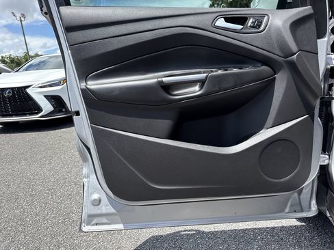 Used 2019 Ford Escape Titanium AWD/4WD image 13