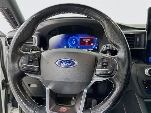 Used 2020 Ford Explorer ST w/ ST Street Pack image 18