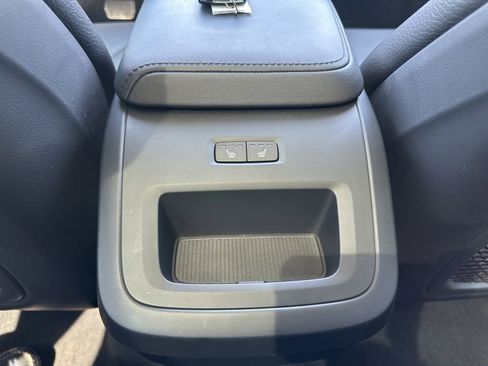 Used 2023 Volvo XC60 B5 Plus w/ Climate Package AWD/4WD image 31
