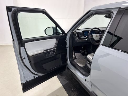 Used 2024 Rivian R1T Adventure AWD/4WD image 16
