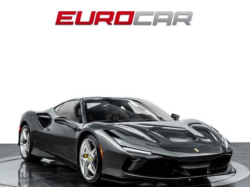 Used 2021 Ferrari F8 Tributo RWD image 7