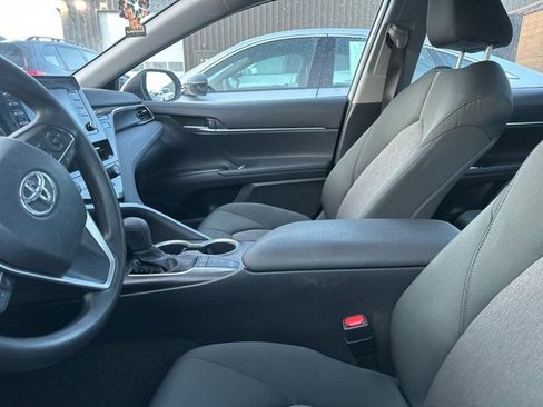 Used 2023 Toyota Camry LE image 6