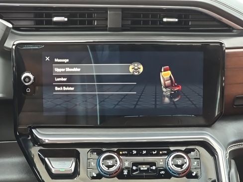 Used 2024 GMC Sierra 3500 Denali Ultimate image 16