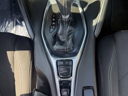 Used 2019 Chevrolet Camaro LT RWD image 16