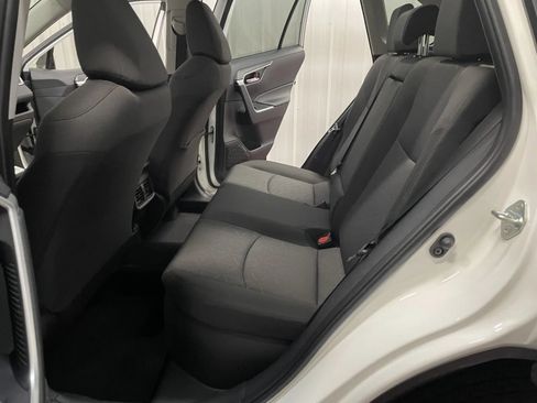 Used 2025 Toyota RAV4 XLE w/ Convenience Package AWD/4WD image 36