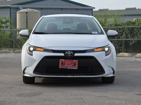 Used 2024 Toyota Corolla LE FWD image 8
