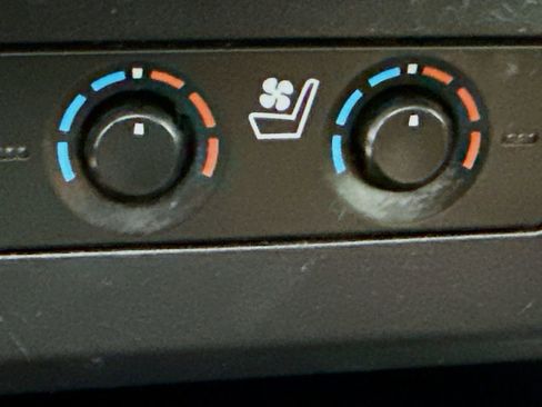 Used 2017 Toyota 4Runner Limited image 20