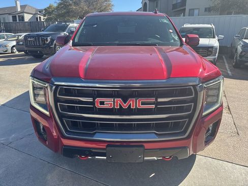 Used 2022 GMC Yukon XL AT4 image 10