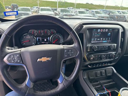 Used 2017 Chevrolet Silverado 1500 LTZ Z71 w/ Redline Edition AWD/4WD image 18