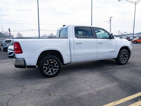Used 2025 RAM 1500 Laramie AWD/4WD image 5