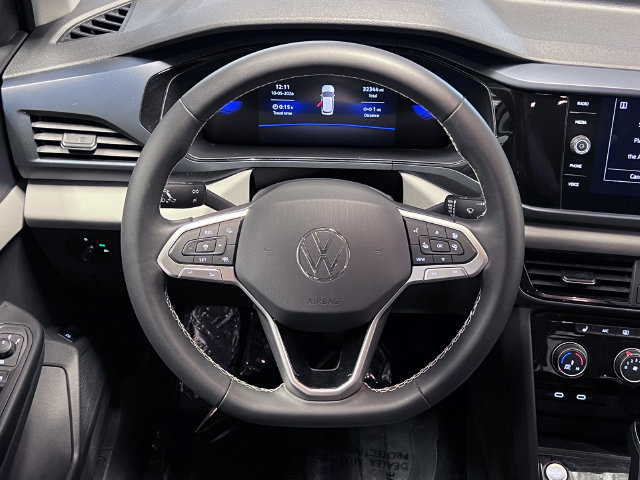 Certified 2023 Volkswagen Taos SE FWD image 19