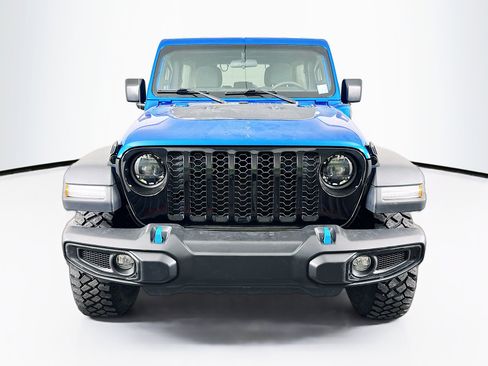Used 2023 Jeep Wrangler Unlimited AWD/4WD image 2