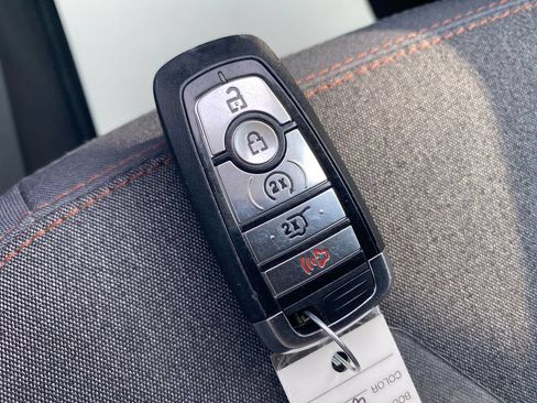 Used 2025 Ford Expedition Active AWD/4WD image 26