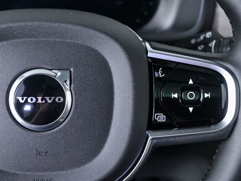 New 2026 Volvo XC90 T8 Ultra w/ Protection Package Premier AWD/4WD image 11