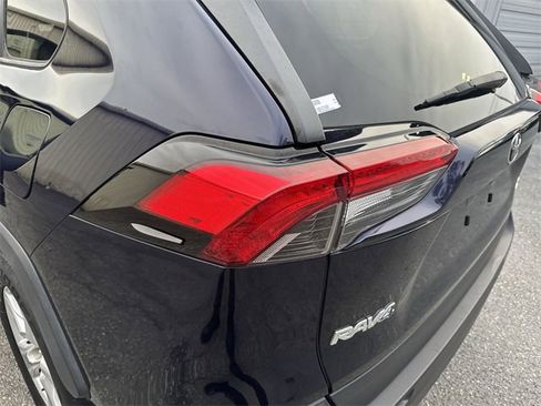 Used 2019 Toyota RAV4 XLE image 34
