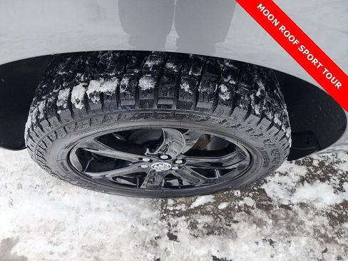 Used 2023 Buick Enclave Essence w/ Experience Buick Package image 9