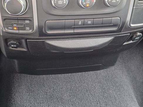 Used 2024 RAM 1500 Classic SLT AWD/4WD image 32