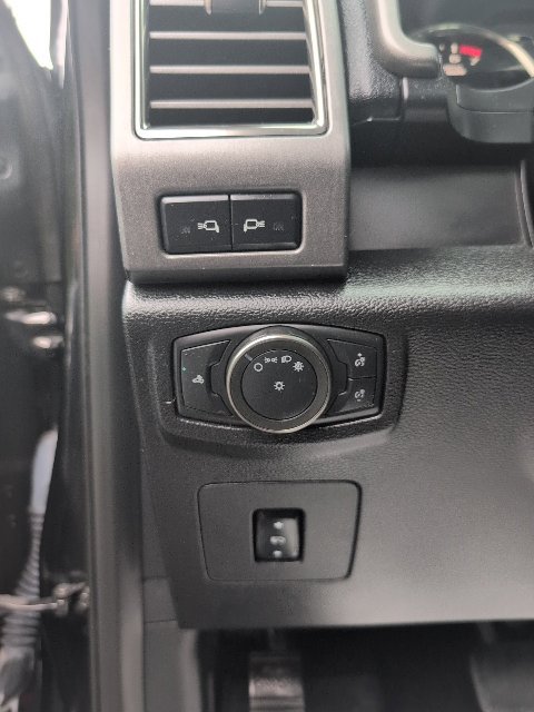 Used 2018 Ford F150 Raptor w/ Equipment Group 802A Luxury AWD/4WD image 18