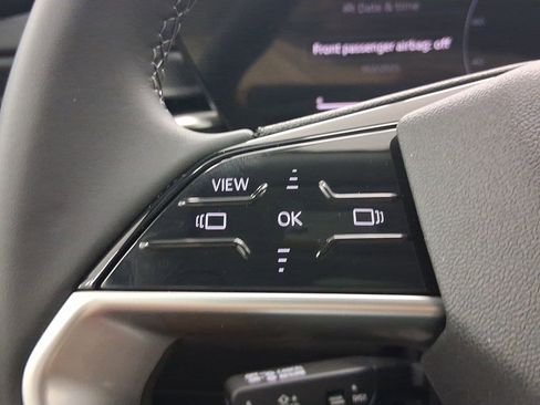 Used 2025 Audi Q5 Premium w/ Convenience Package image 15