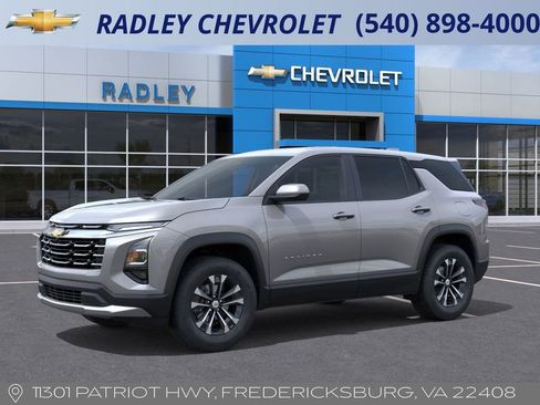 New 2026 Chevrolet Equinox LT image 2