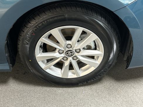 Used 2025 Toyota Camry LE FWD image 13