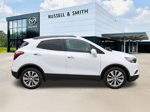 Used 2019 Buick Encore Preferred image 3