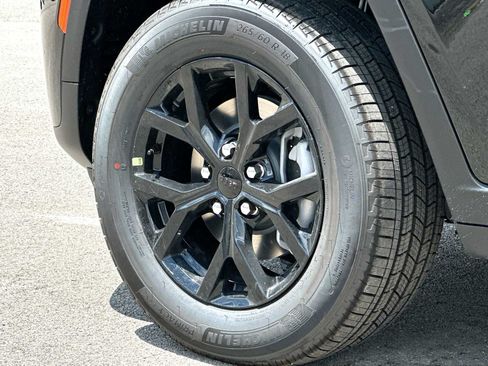 New 2026 Jeep Grand Cherokee Altitude RWD image 11