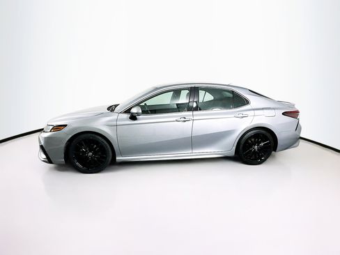 Used 2024 Toyota Camry XSE image 4