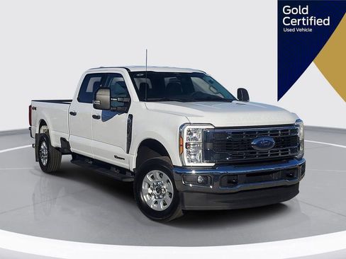 Certified 2024 Ford F350 XLT image 1