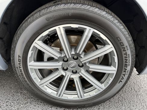 Used 2019 Audi Q7 3.0T Prestige w/ Prestige Package image 9